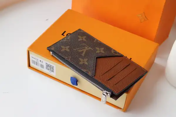 TO LOUIS VUITTON COIN CARD HOLDER