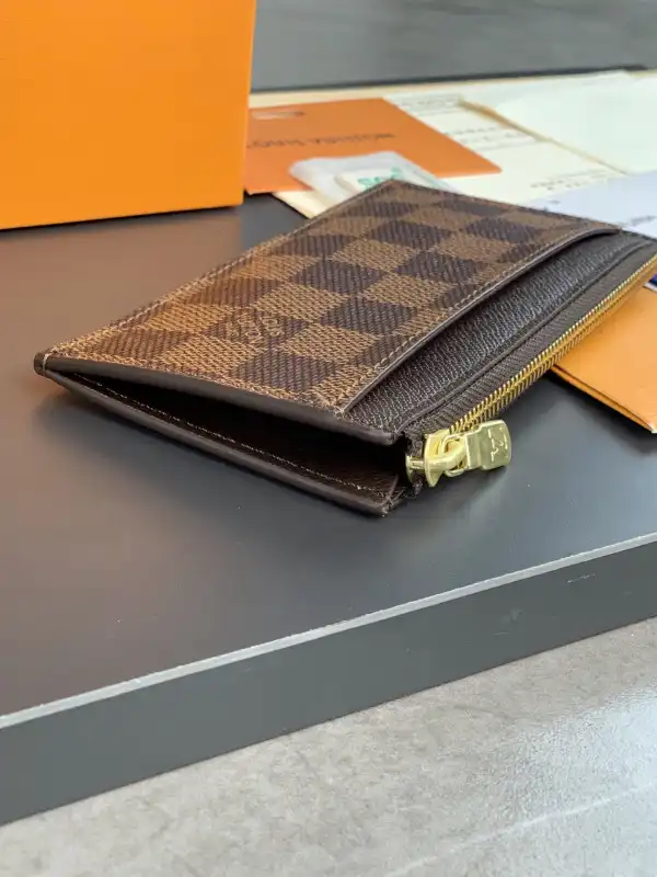 TO LOUIS VUITTON COIN CARD HOLDER