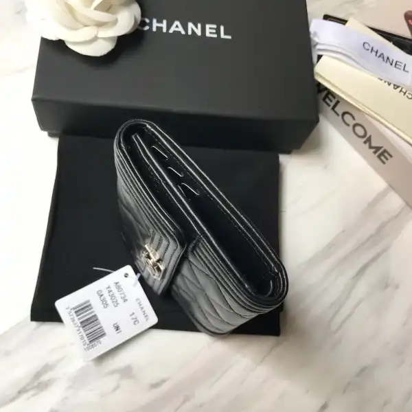 CHANEL WALLET