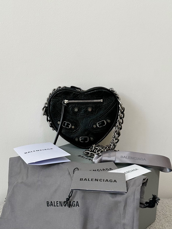 HOT SALE BALENCIAGA  Le Cagole Heart mini metallic crinkled-leather shoulder bag