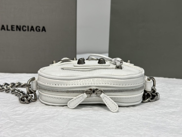 HOT SALE BALENCIAGA  Le Cagole Heart mini metallic crinkled-leather shoulder bag