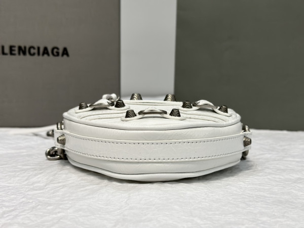 HOT SALE BALENCIAGA  Le Cagole Heart mini metallic crinkled-leather shoulder bag