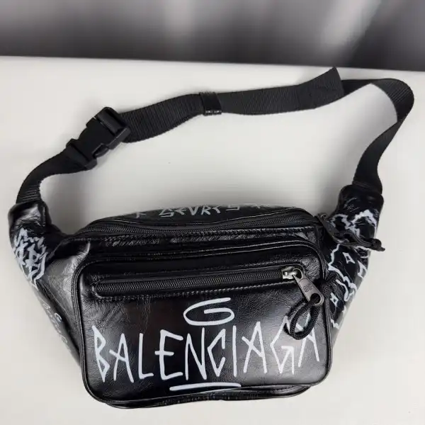 Bagsoffer yupoo BALENCIAGA EVERYDAY BELTPACK