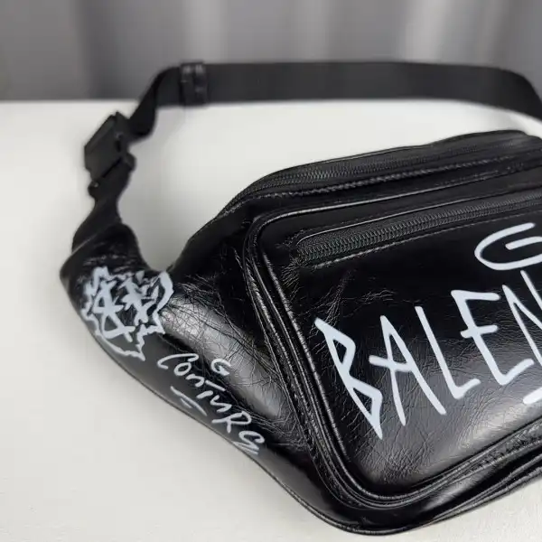 BALENCIAGA EVERYDAY BELTPACK