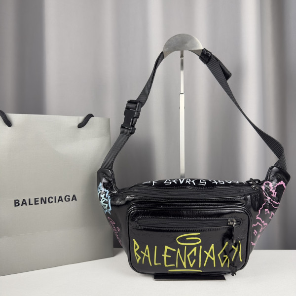 HOT SALE BALENCIAGA EVERYDAY BELTPACK