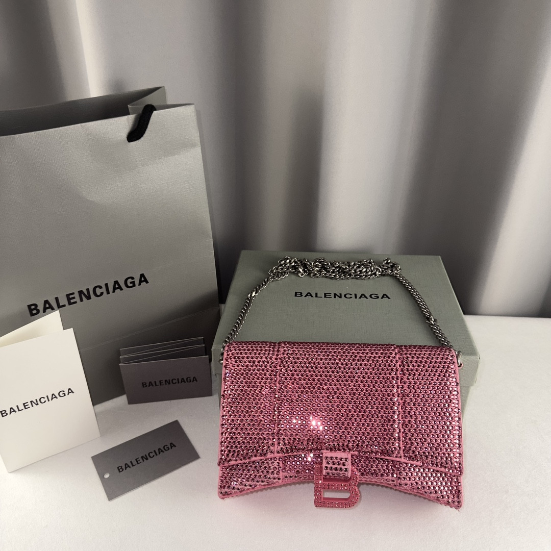 BALENCIAGA HOURGLASS WALLET ON CHAIN