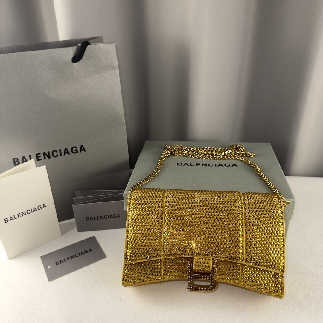 BALENCIAGA HOURGLASS WALLET ON CHAIN