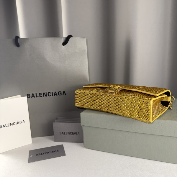 BALENCIAGA HOURGLASS WALLET ON CHAIN