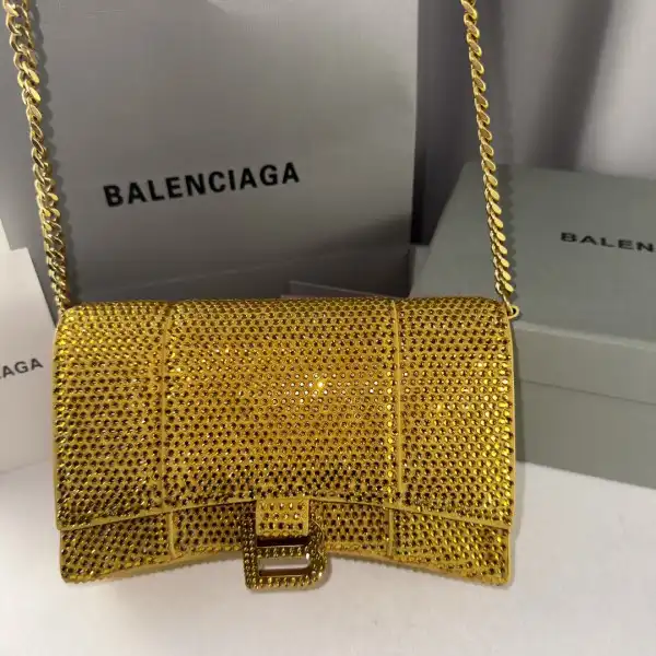 BALENCIAGA HOURGLASS WALLET ON CHAIN