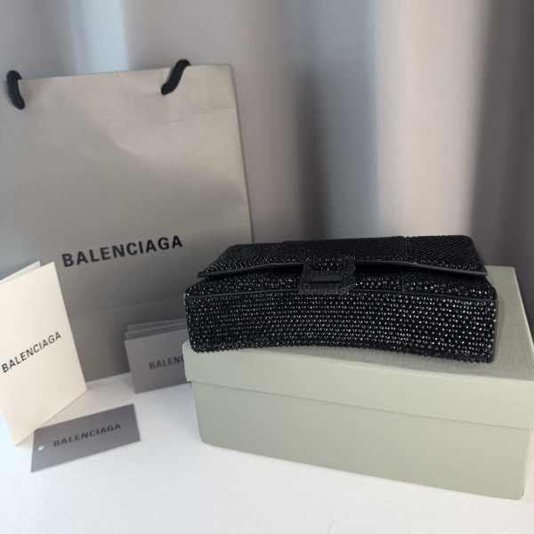 HOT SALE BALENCIAGA HOURGLASS WALLET ON CHAIN