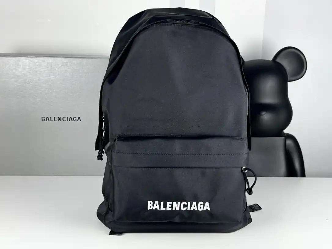 Frstbag ru BALENCIAGA BACKPACK