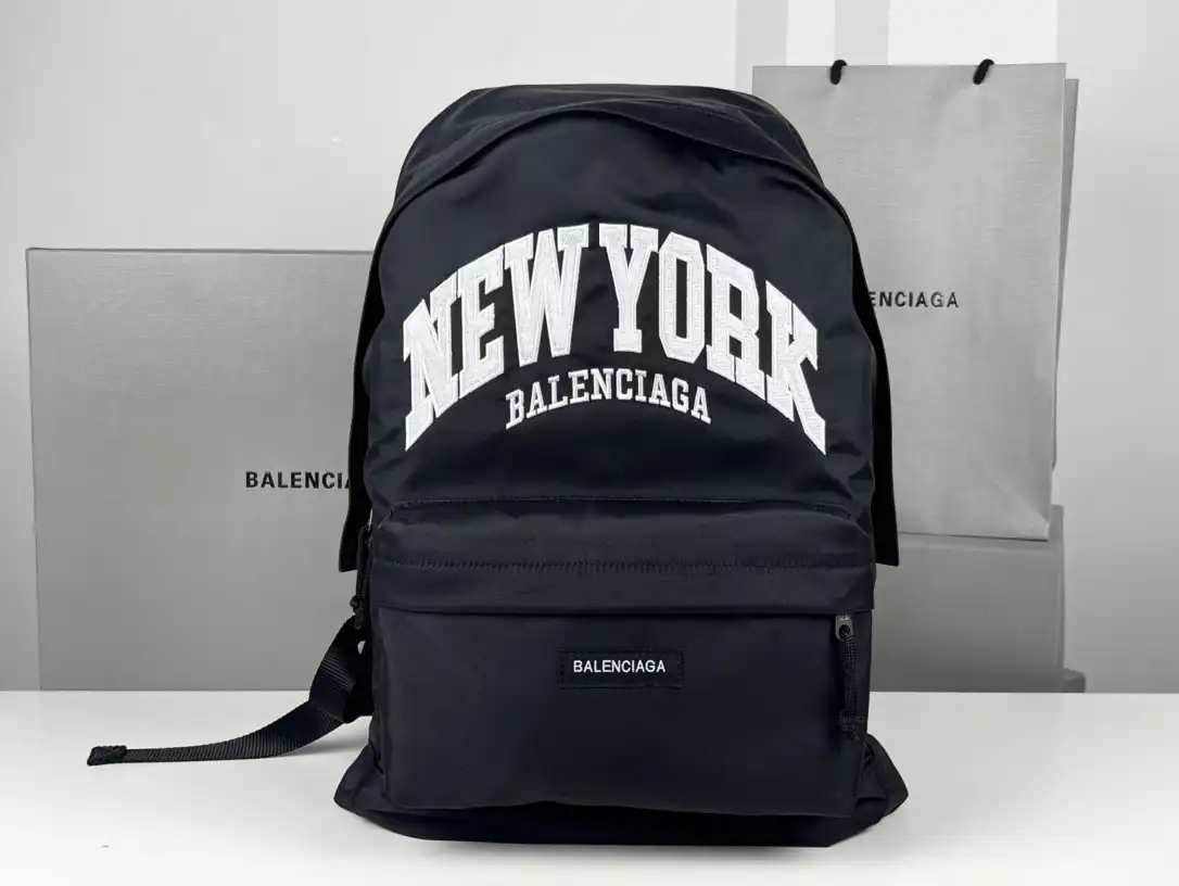 First bag ru BALENCIAGA BACKPACK