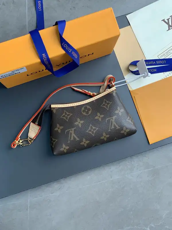 LOUIS VUITTON Monogram Mini Pochette Delightful Pouch