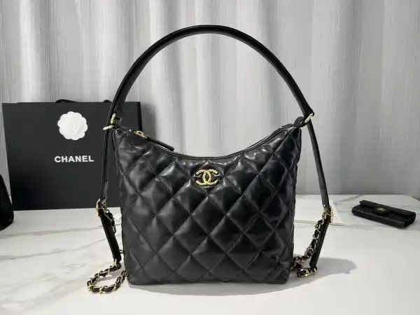 First bag ru CHANEL HOBO HANDBAG