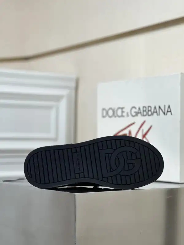 First bag ru Dolce&Gabbana SNEAKER