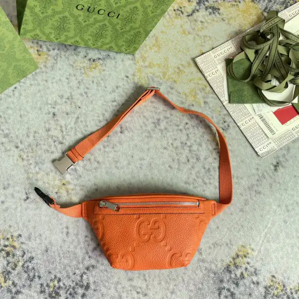 First Bag Ru Gucci JUMBO GG SMALL BELT BAG