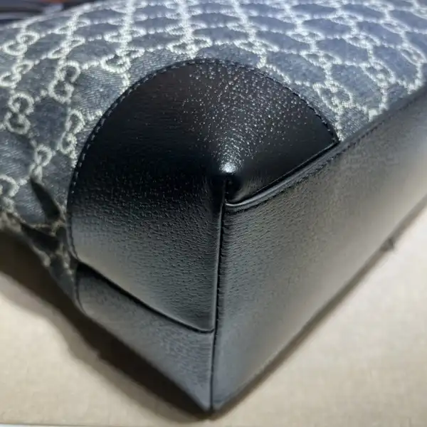 First bag ru Gucci OPHIDIA MEDIUM TOTE BAG