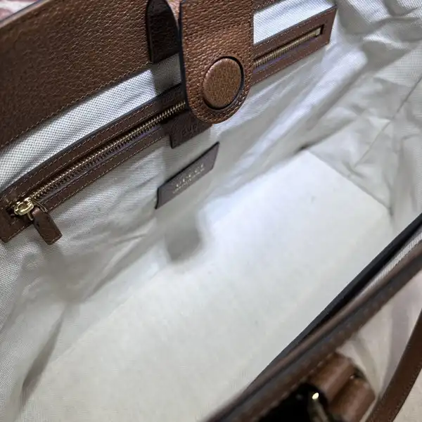 First bag ru Gucci OPHIDIA MEDIUM TOTE BAG