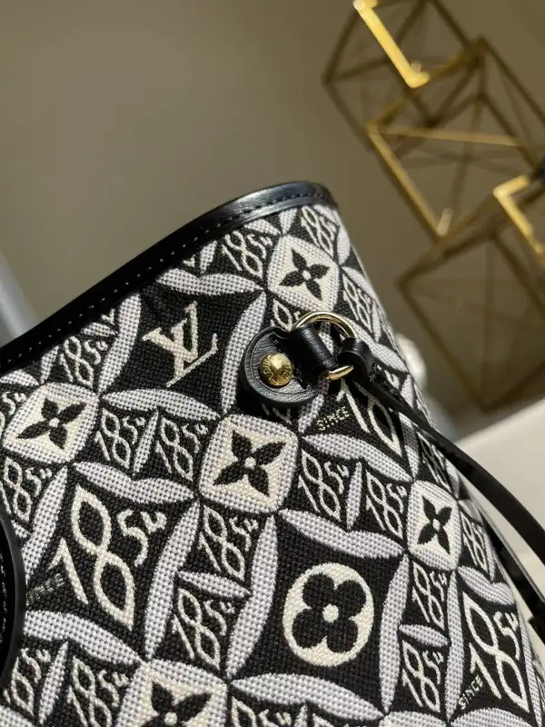 LOUIS VUITTON NEVERFULL MM