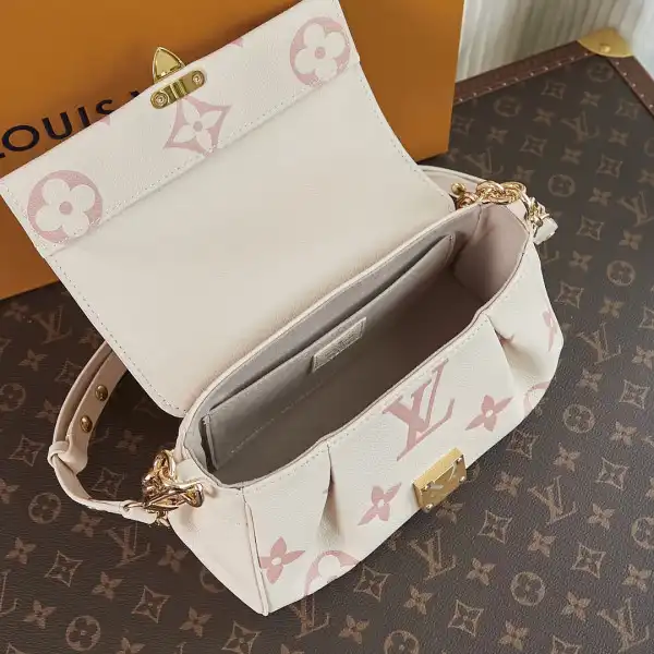 LOUIS VUITTON FAVORITE