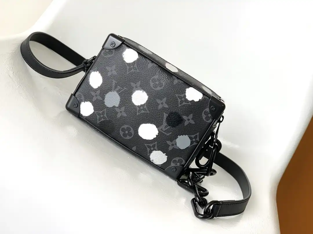 Frstbag ru LOUIS VUITTON MINI SOFT TRUNK