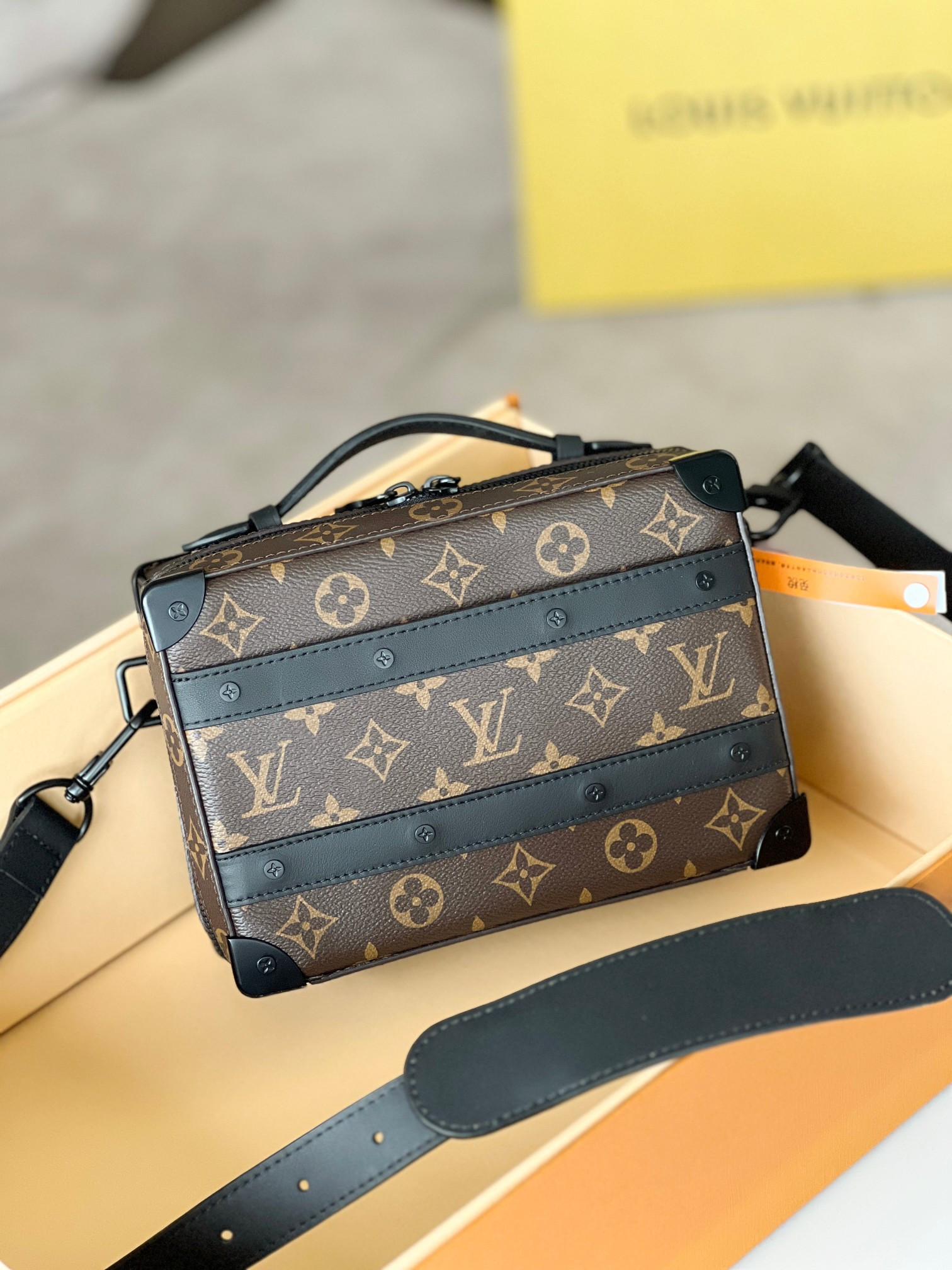 HOT SALE LOUIS VUITTON HANDLE SOFT TRUNK