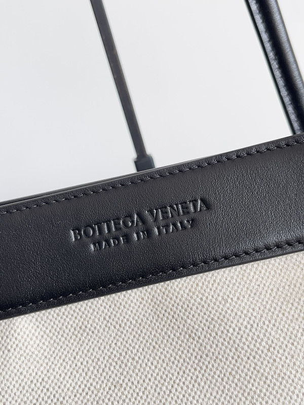 HOT SALE BOTTEGA VENETA Portello Tote