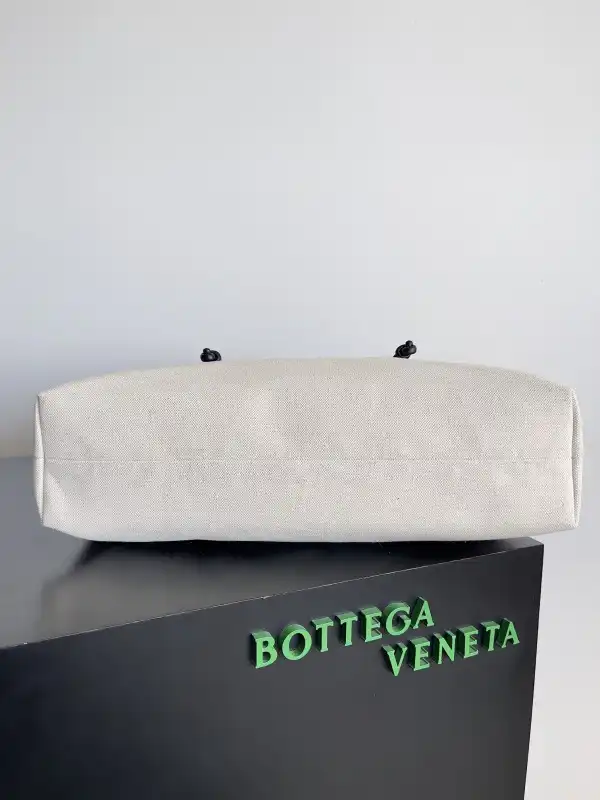 BOTTEGA VENETA Portello Tote