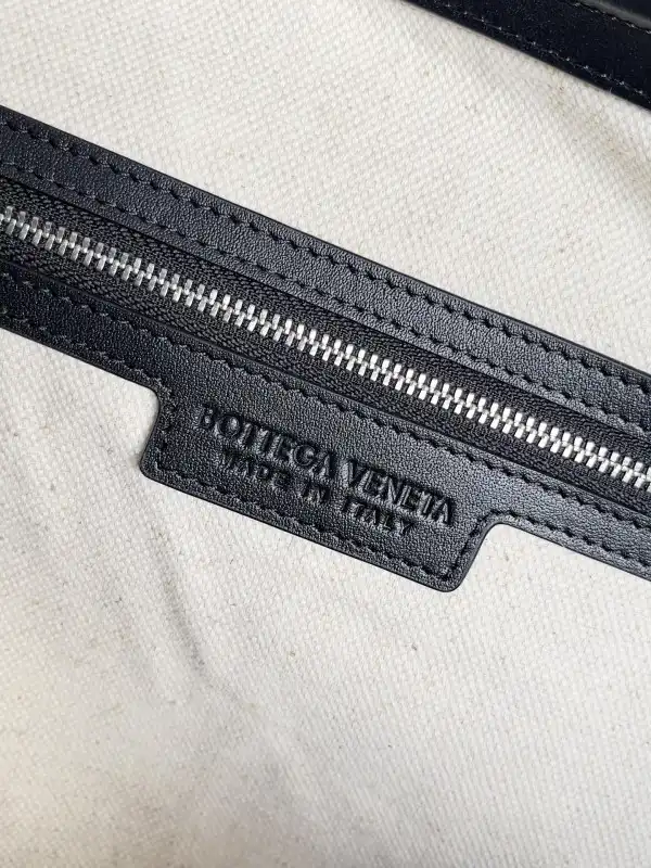 BOTTEGA VENETA Portello Tote