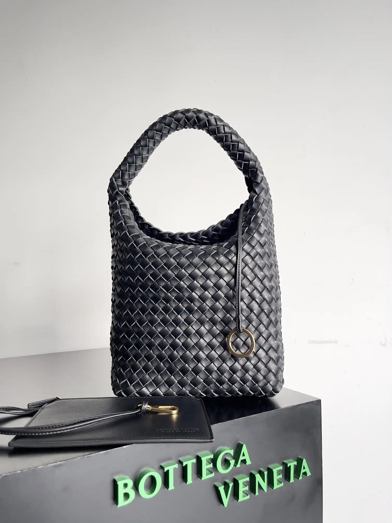 BOTTEGA VENETA SMALL ANDIAMO