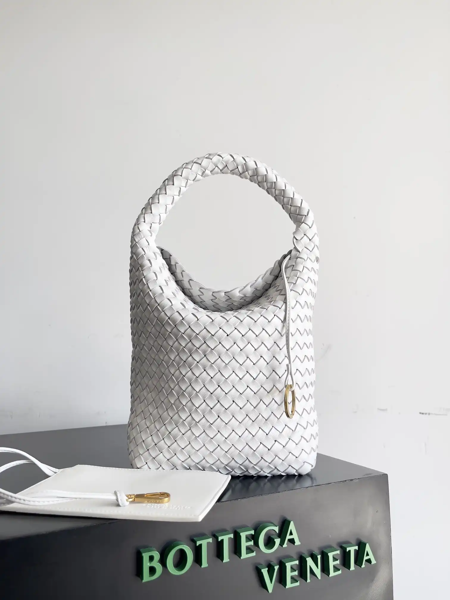 BOTTEGA VENETA SMALL ANDIAMO