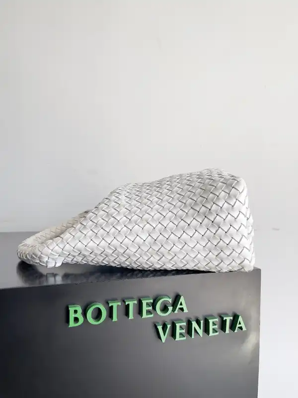 BOTTEGA VENETA SMALL ANDIAMO