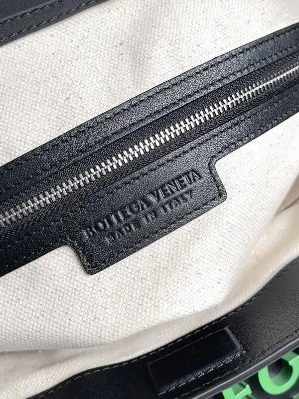 BOTTEGA VENETA Portello Tote