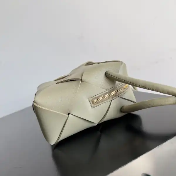 BOTTEGA VENETA Mini Cassette Camera Bag