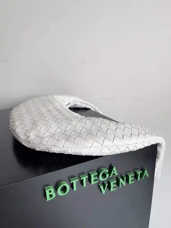 Firstbag Ru BOTTEGA VENETA Buddy