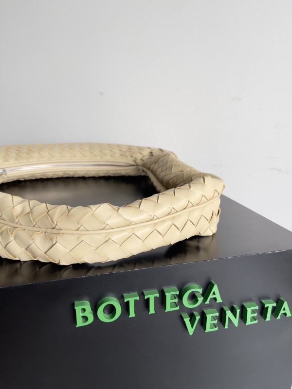 BOTTEGA VENETA Buddy