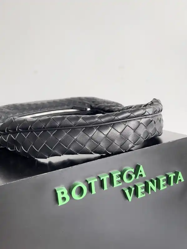 BOTTEGA VENETA Buddy