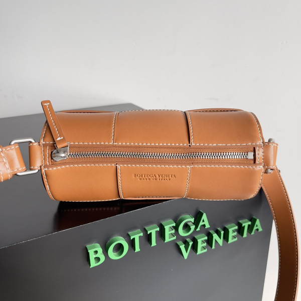 HOT SALE BOTTEGA VENETA Small Canette