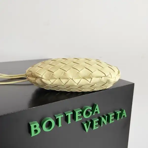 Frstbag ru BOTTEGA VENETA  MINI Sardine Top Handle Bag