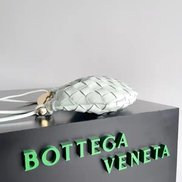 Frstbag ru BOTTEGA VENETA  MINI Sardine Top Handle Bag