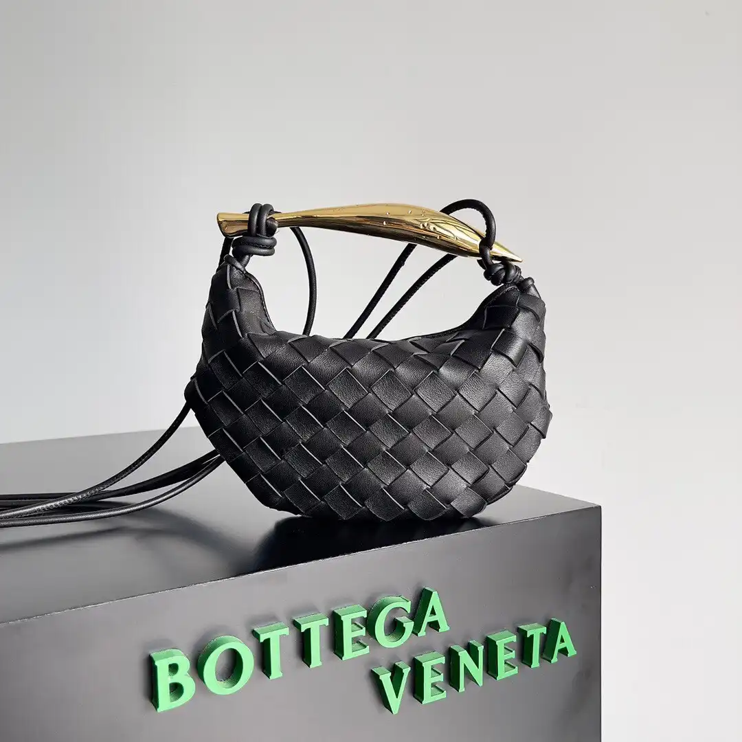 Frstbag ru BOTTEGA VENETA  MINI Sardine Top Handle Bag