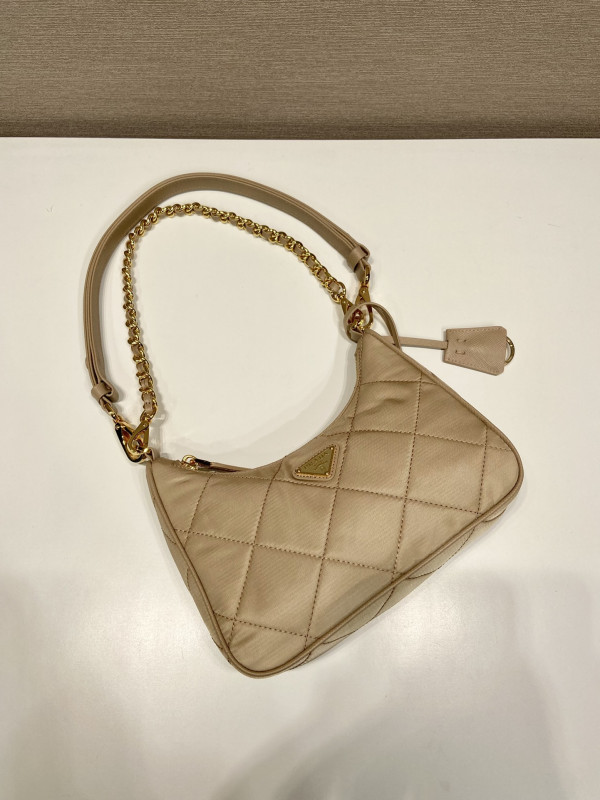 HOT SALE Prada Re-Edition 1995 Chaîne Re-Nylon mini-bag