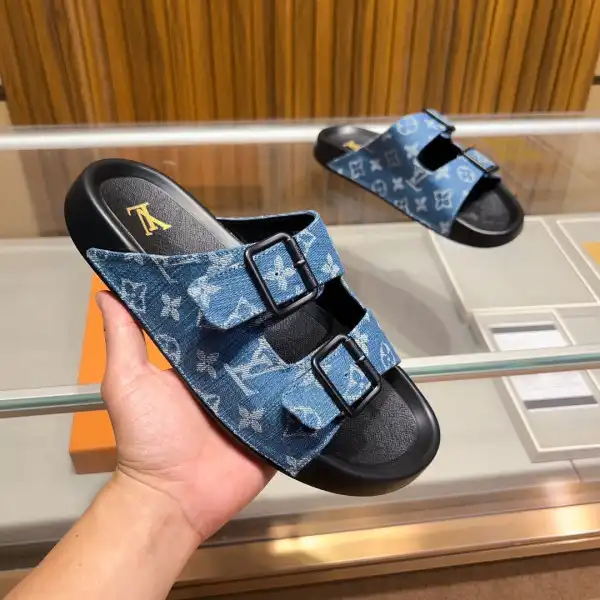 LOUIS VUITTON SLIPPERS