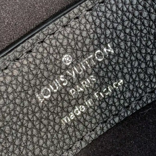 LOUIS VUITTON LOCKME EVER BB