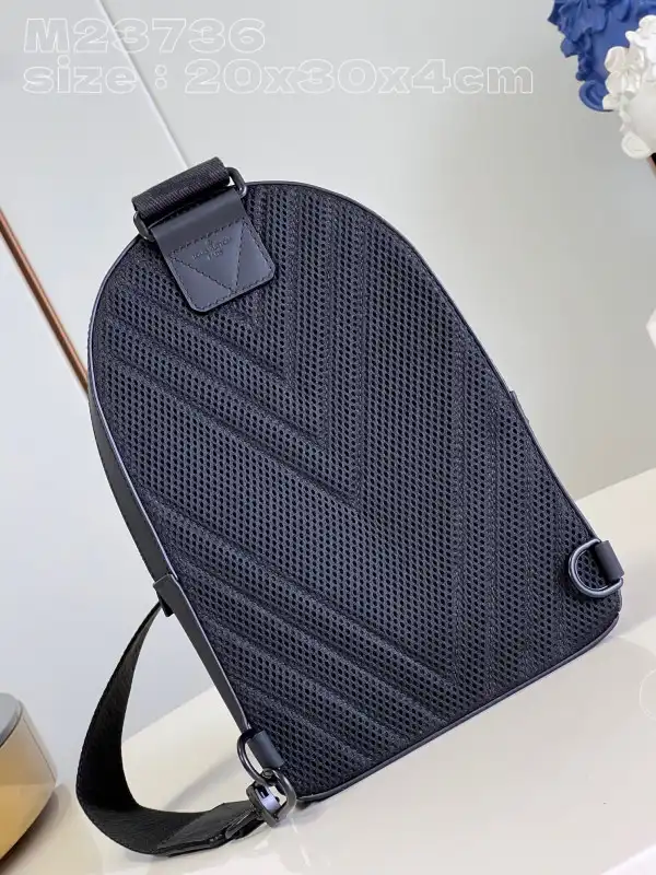 Aaa replica ru LOUIS VUITTON Pilot Slingbag