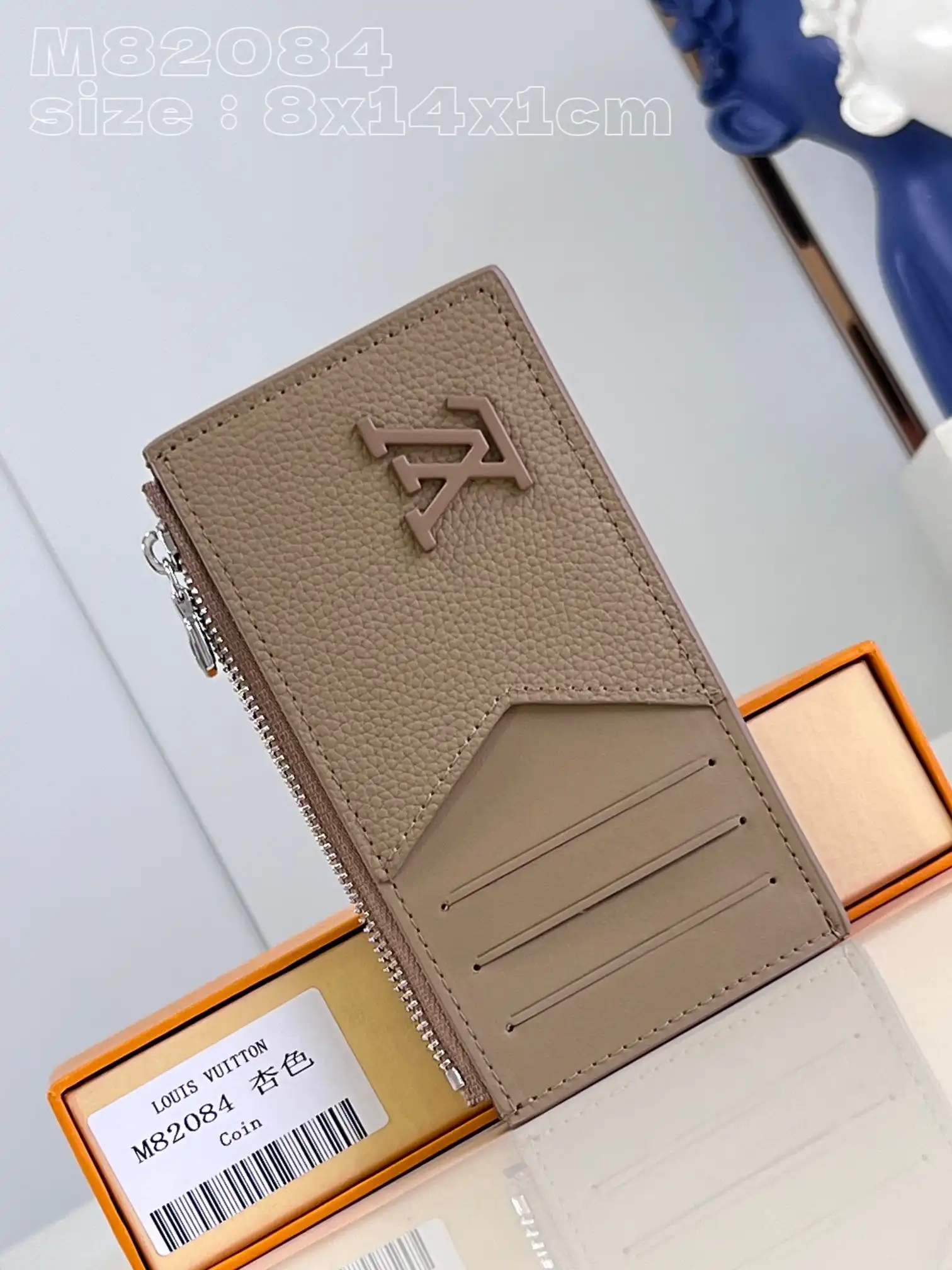 TO LOUIS VUITTON COIN CARD HOLDER