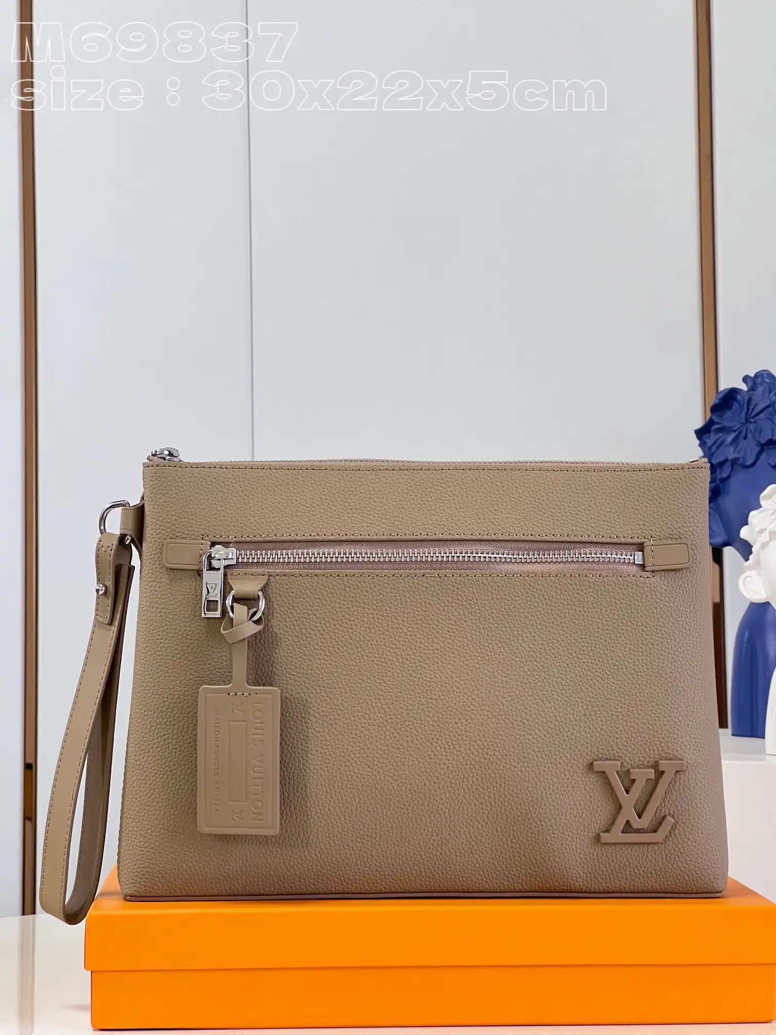 LOUIS VUITTON IPAD POUCH