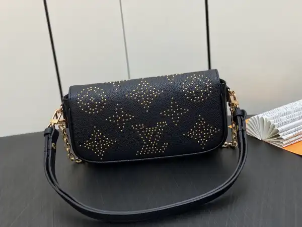 Frstbag ru LOUIS VUITTON Wallet on Chain Ivy