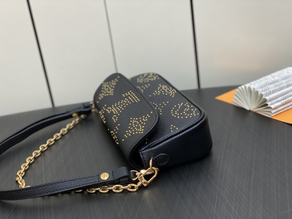 HOT SALE LOUIS VUITTON Wallet on Chain Ivy