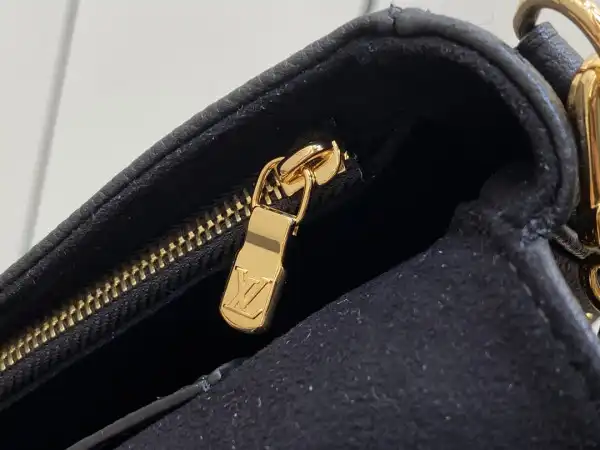 Affordable LOUIS VUITTON Wallet on Chain Ivy